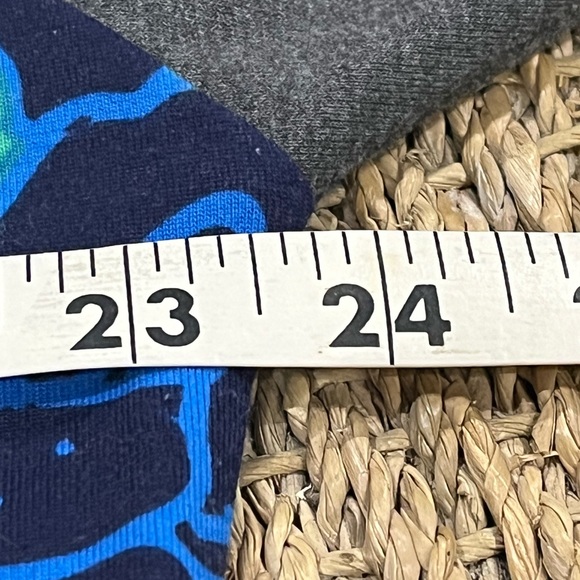 EUC LuLaRoeAwesome and Fun Casual Tunic - Picture 5 of 7